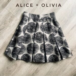 Alice + Olivia Polka Dots Pleated Mini Skirt Size 6 Grey Black Pockets